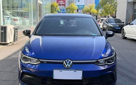 Volkswagen Golf VIII, 2021 год, 2 125 000 рублей, 8 фотография
