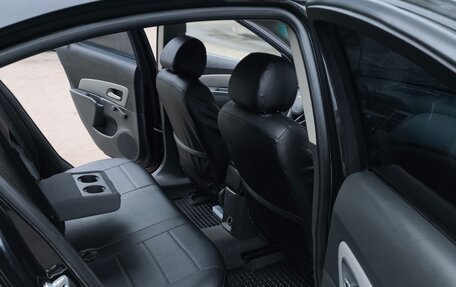 Chevrolet Cruze II, 2010 год, 550 000 рублей, 17 фотография