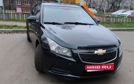 Chevrolet Cruze II, 2010 год, 550 000 рублей, 13 фотография