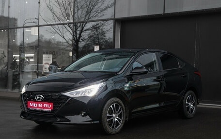 Hyundai Solaris II рестайлинг, 2022 год, 1 700 000 рублей, 1 фотография