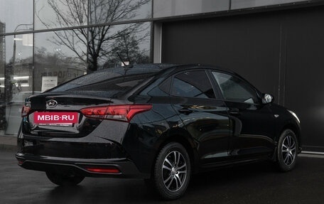 Hyundai Solaris II рестайлинг, 2022 год, 1 700 000 рублей, 5 фотография