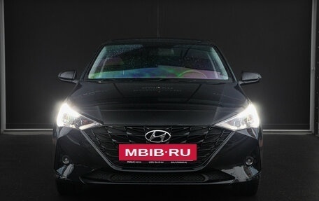 Hyundai Solaris II рестайлинг, 2022 год, 1 700 000 рублей, 2 фотография