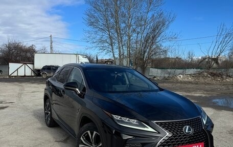 Lexus RX IV рестайлинг, 2020 год, 4 500 000 рублей, 3 фотография