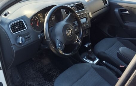 Volkswagen Polo VI (EU Market), 2009 год, 750 000 рублей, 2 фотография