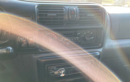 Isuzu Rodeo II, 2002 год, 450 000 рублей, 5 фотография