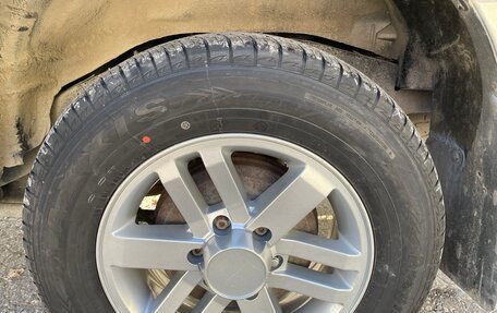 Isuzu Rodeo II, 2002 год, 450 000 рублей, 26 фотография