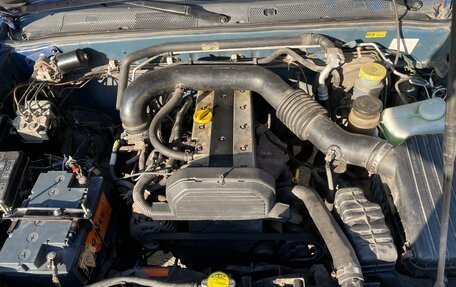 Isuzu Rodeo II, 2002 год, 450 000 рублей, 28 фотография