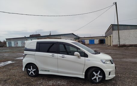 Honda Freed I, 2011 год, 990 000 рублей, 4 фотография