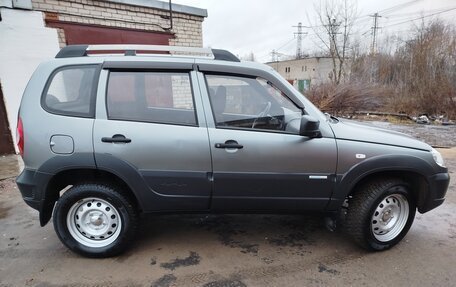 Chevrolet Niva I рестайлинг, 2013 год, 535 000 рублей, 8 фотография