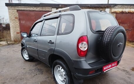 Chevrolet Niva I рестайлинг, 2013 год, 535 000 рублей, 5 фотография