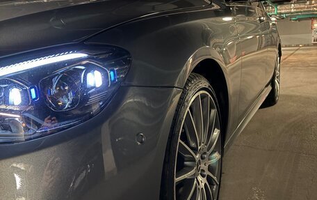 Mercedes-Benz E-Класс, 2020 год, 6 500 000 рублей, 3 фотография