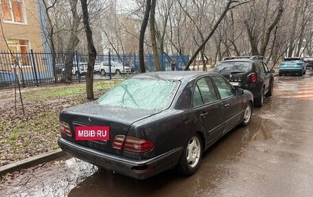 Mercedes-Benz E-Класс, 1997 год, 220 000 рублей, 2 фотография