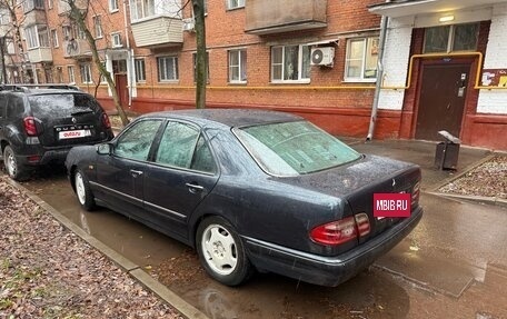 Mercedes-Benz E-Класс, 1997 год, 220 000 рублей, 3 фотография