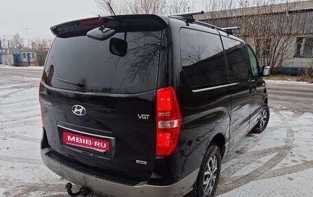 Hyundai Grand Starex Grand Starex I рестайлинг 2, 2017 год, 3 200 000 рублей, 8 фотография