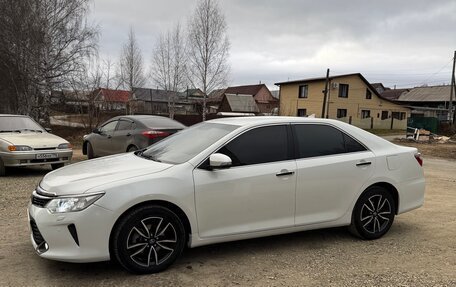 Toyota Camry, 2016 год, 1 850 000 рублей, 10 фотография