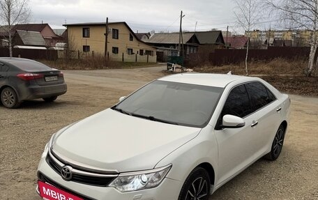 Toyota Camry, 2016 год, 1 850 000 рублей, 7 фотография
