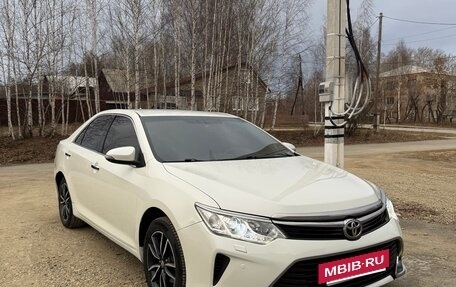 Toyota Camry, 2016 год, 1 850 000 рублей, 6 фотография