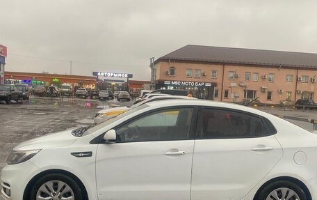 KIA Rio III рестайлинг, 2015 год, 400 000 рублей, 2 фотография