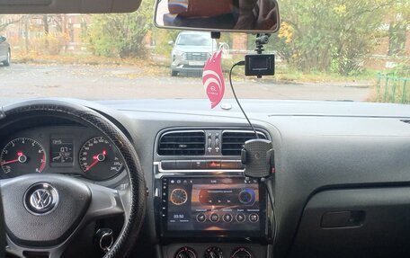 Volkswagen Polo VI (EU Market), 2016 год, 400 000 рублей, 12 фотография