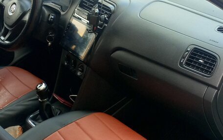 Volkswagen Polo VI (EU Market), 2016 год, 400 000 рублей, 10 фотография