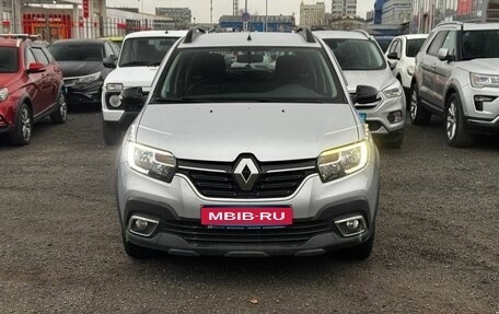 Renault Sandero II рестайлинг, 2021 год, 1 320 000 рублей, 2 фотография