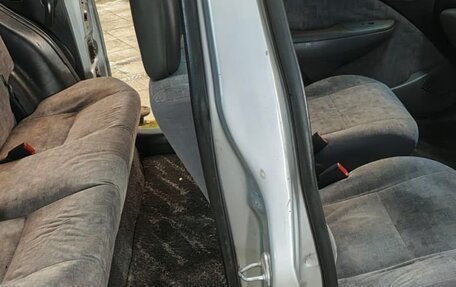 Toyota Raum I, 2000 год, 320 000 рублей, 4 фотография