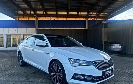 Skoda Superb III рестайлинг, 2025 год, 3 499 000 рублей, 2 фотография