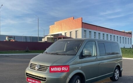 Volkswagen Multivan T5, 2005 год, 1 200 000 рублей, 2 фотография