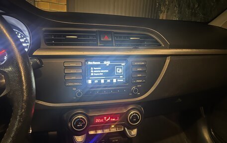 KIA Rio IV, 2018 год, 1 380 000 рублей, 7 фотография