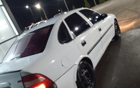 Opel Vectra B рестайлинг, 1997 год, 215 000 рублей, 4 фотография