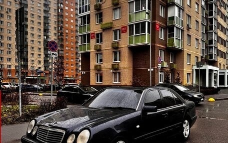 Mercedes-Benz E-Класс, 1999 год, 500 000 рублей, 2 фотография