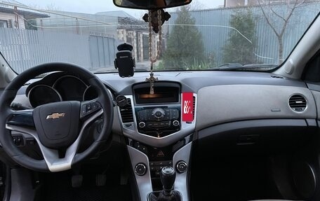 Chevrolet Cruze II, 2009 год, 380 000 рублей, 11 фотография