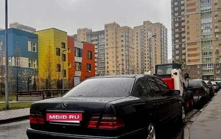 Mercedes-Benz E-Класс, 1999 год, 500 000 рублей, 4 фотография