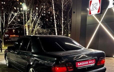 Mercedes-Benz E-Класс, 1999 год, 500 000 рублей, 28 фотография