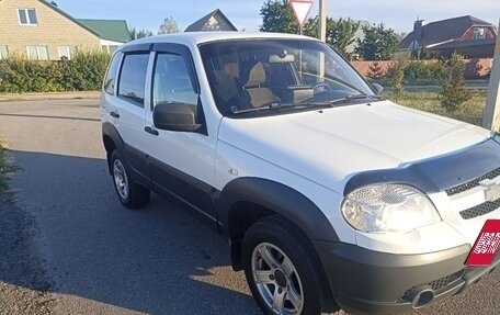 Chevrolet Niva I рестайлинг, 2019 год, 825 000 рублей, 3 фотография