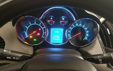 Chevrolet Cruze II, 2013 год, 720 000 рублей, 3 фотография