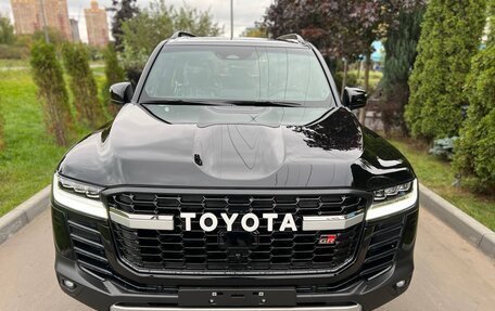 Toyota Land Cruiser, 2025 год, 15 300 000 рублей, 2 фотография