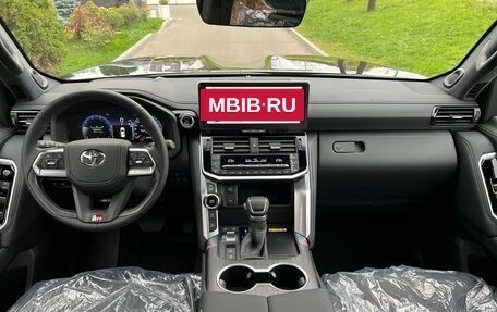 Toyota Land Cruiser, 2025 год, 15 300 000 рублей, 12 фотография