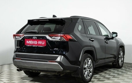 Toyota RAV4, 2021 год, 3 499 898 рублей, 5 фотография
