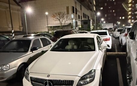 Mercedes-Benz CLS, 2012 год, 2 700 000 рублей, 3 фотография