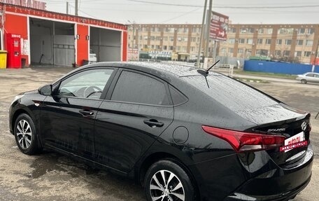 Hyundai Solaris II рестайлинг, 2021 год, 1 725 000 рублей, 2 фотография