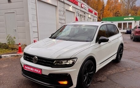 Volkswagen Tiguan II, 2018 год, 3 505 000 рублей, 1 фотография