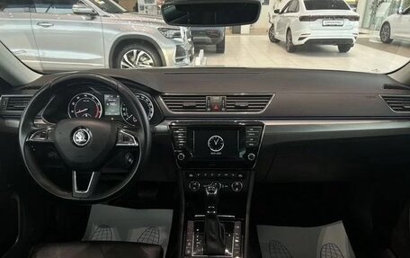 Skoda Superb III рестайлинг, 2015 год, 1 935 000 рублей, 18 фотография