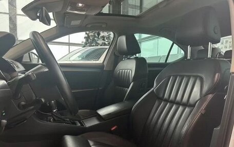 Skoda Superb III рестайлинг, 2015 год, 1 935 000 рублей, 26 фотография