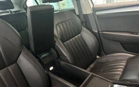 Skoda Superb III рестайлинг, 2015 год, 1 935 000 рублей, 30 фотография