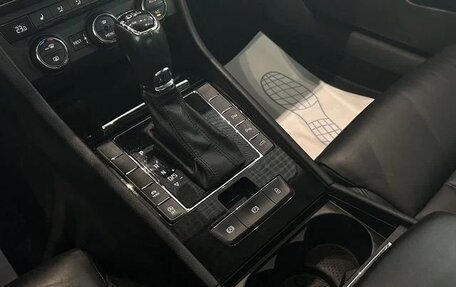 Skoda Superb III рестайлинг, 2015 год, 1 935 000 рублей, 21 фотография