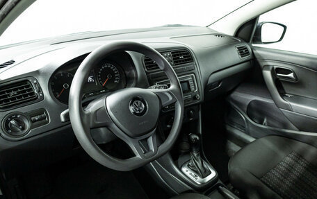 Volkswagen Polo VI (EU Market), 2019 год, 1 049 777 рублей, 11 фотография