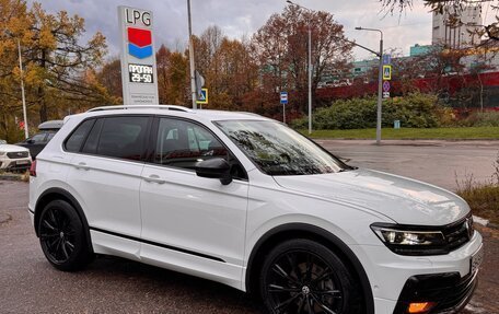 Volkswagen Tiguan II, 2018 год, 3 505 000 рублей, 4 фотография