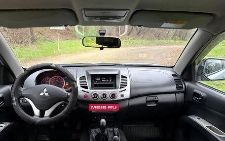 Mitsubishi L200 IV рестайлинг, 2015 год, 1 800 000 рублей, 6 фотография