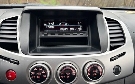 Mitsubishi L200 IV рестайлинг, 2015 год, 1 800 000 рублей, 17 фотография